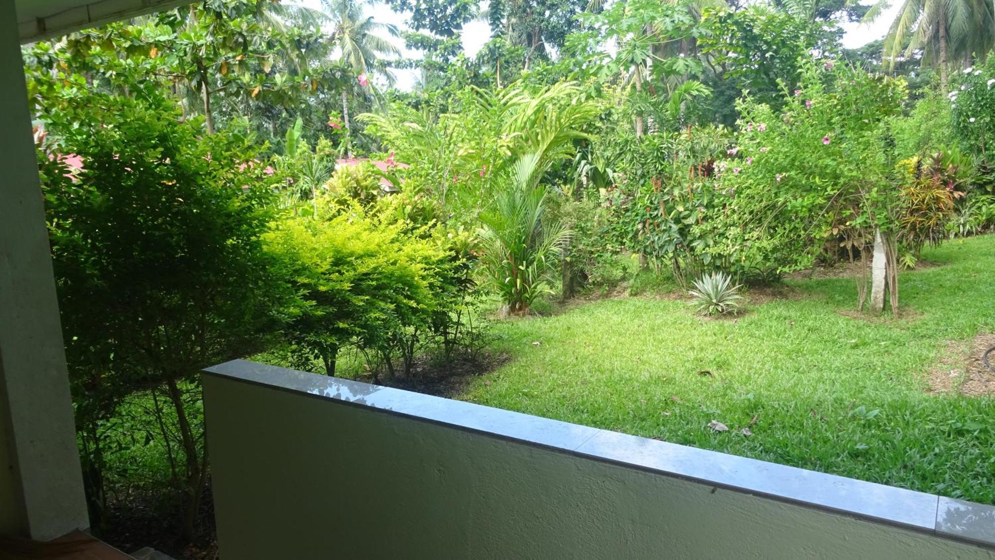 Acacia'S Cottages With Starlink Wifi Mambajao Exterior photo